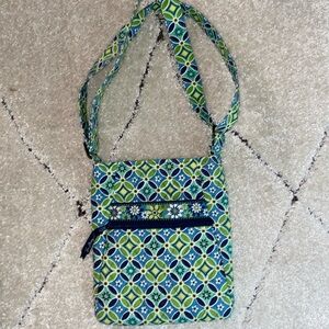 VERA BRADLEY: Daisy Daisy Crossbody Purse